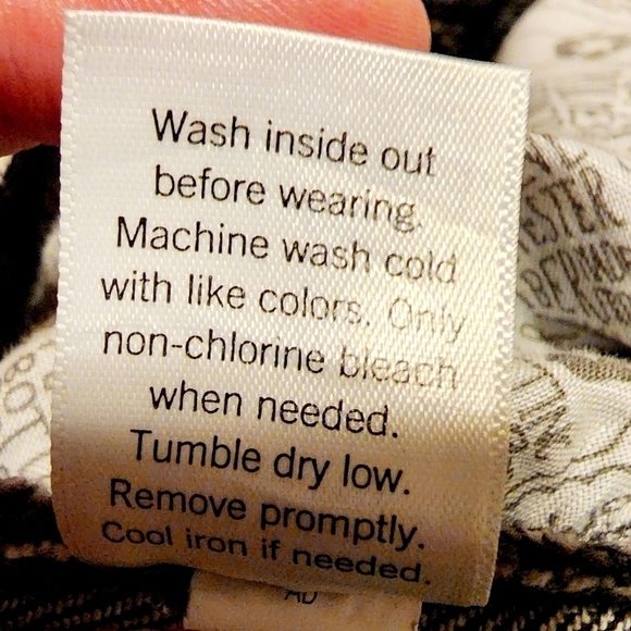 SO Super High Rise Straight 0/24W Black Acid Wash Slit Front Ankles Cropped Jean - Picture 10 of 10